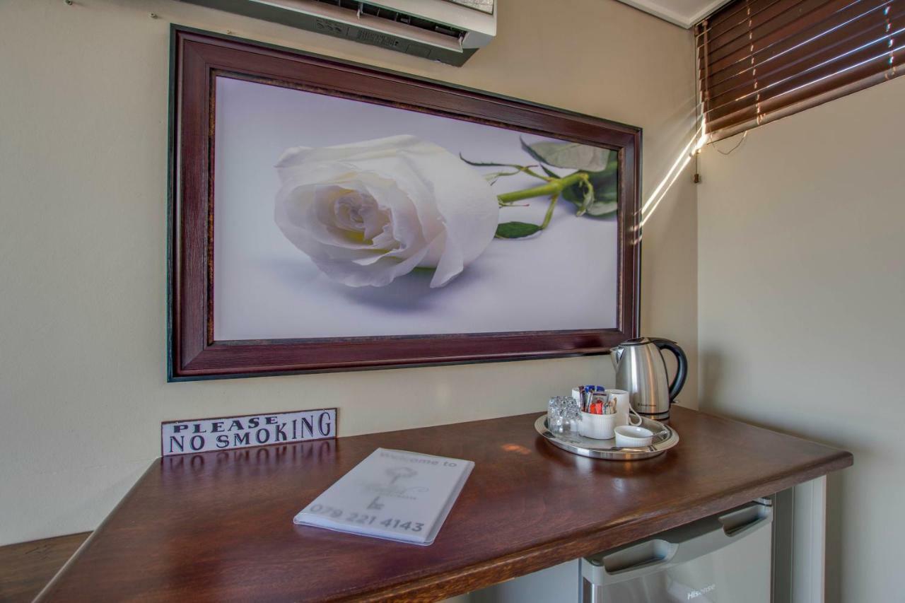 Migdash Guesthouse ฮาร์ทบีสบูร์ท ภายนอก รูปภาพ